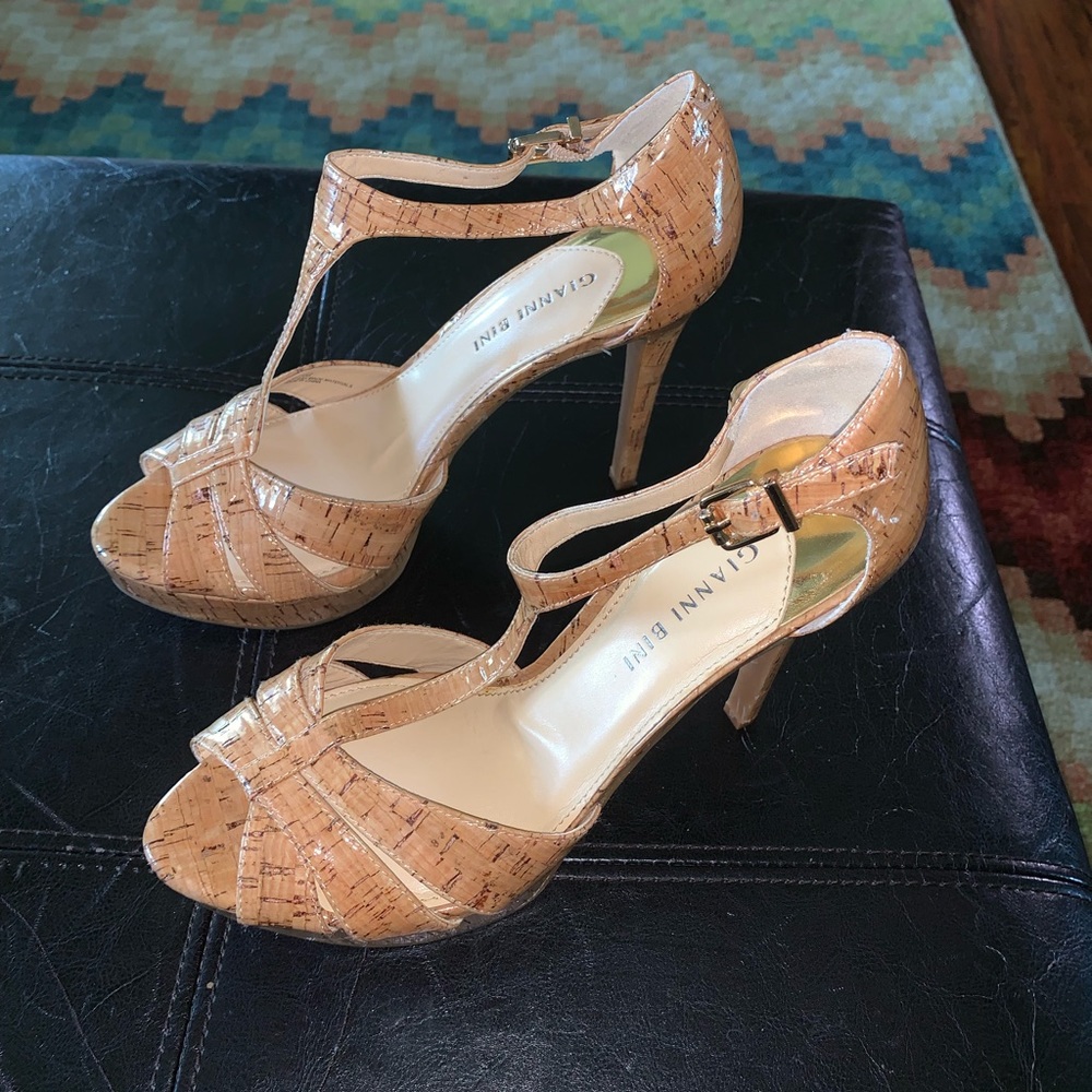 NEW Gianni Bini Tan Heels 8.5 NWOB NWOT